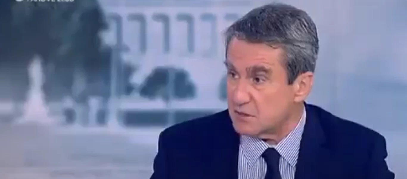 Έξαλλος ο Α.Λοβέρδος γιατί σερβιτόρος δεν είχε εμβολιαστεί (βίντεο)